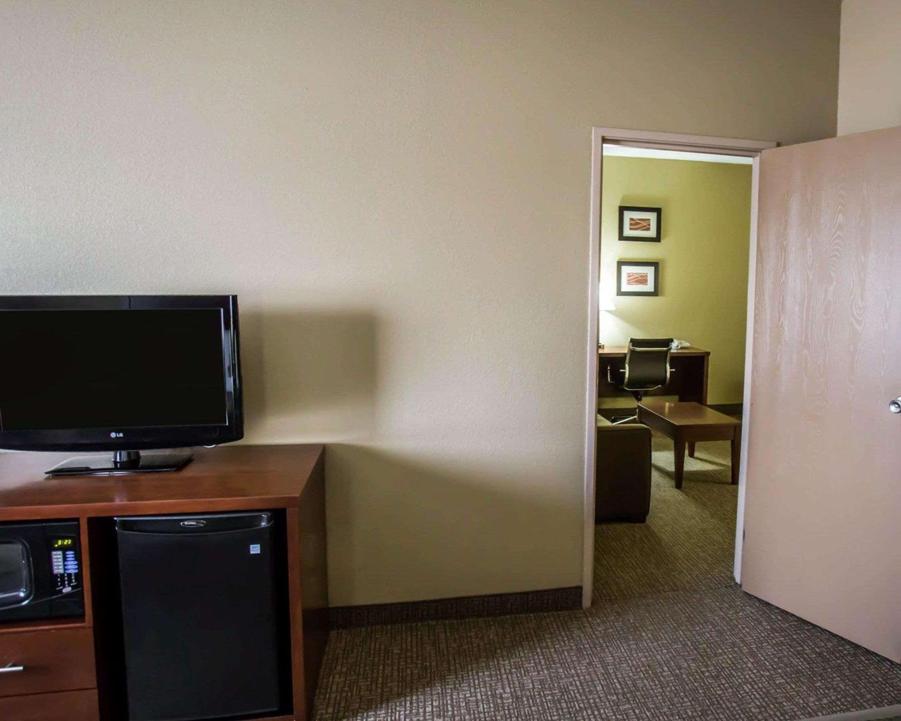 Comfort Inn Morris I-80 מראה חיצוני תמונה